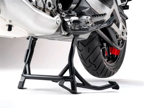 Ducati Multistrada con cavalletto centrale abbassato