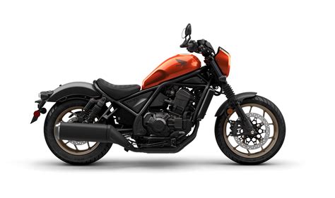 Diverse colorazioni della Honda Rebel 1100 DCT