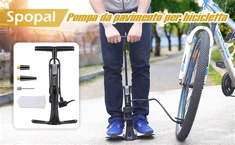 Manometro di una pompa da bicicletta che indica una pressione elevata