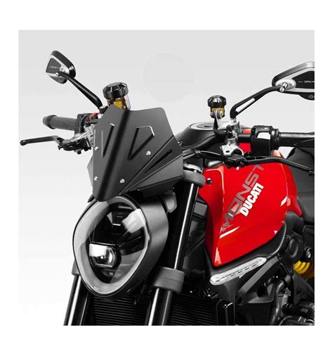 Ducati Monster con cupolino sportivo