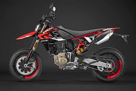 Ducati Hypermotard 698 Mono in primo piano