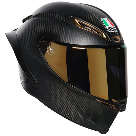 Motociclista con casco AGV