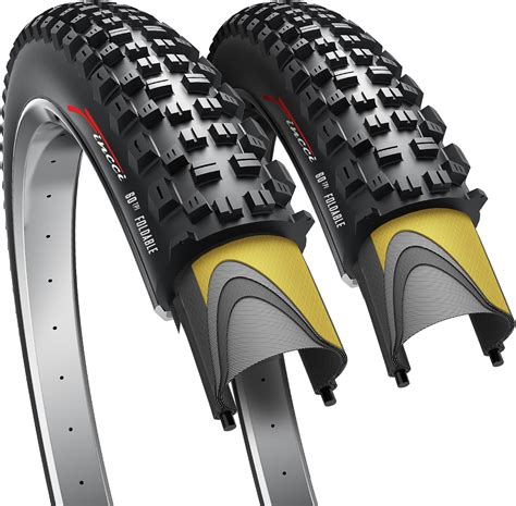 Copertoni Vittoria Nero Para 27.5 x 2.25 su una bici da mountain bike