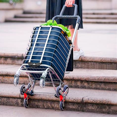carrello per la spesa su tre ruote
