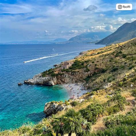 Sentiero nella Riserva dello Zingaro