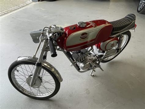Motocicletta Mondial 125cc anni '50