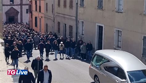 Funerale motociclista Olbia immagine commemorativa