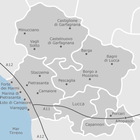 Una mappa della provincia di Lucca con evidenziate le aree di interesse per l'acquisto di moto