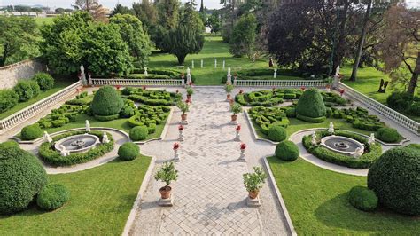 Giardini all'italiana di Piazza Nuova