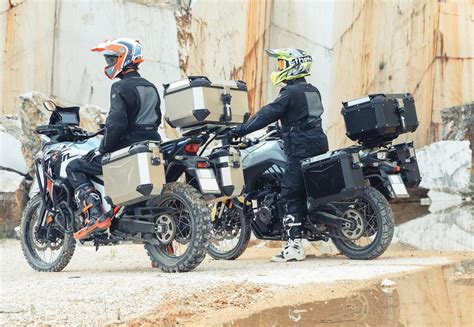 Valigie Trekker Outback EVO su moto