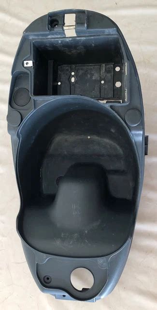 Piaggio Liberty vano sottosella e cassettino
