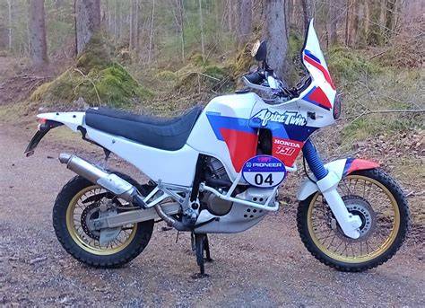 Storia evoluzione Honda Africa Twin RD03-RD04