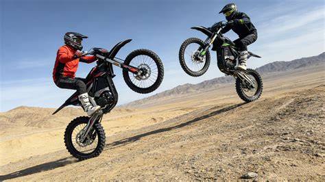 Infografica evoluzione motocross e motorcycle tuning