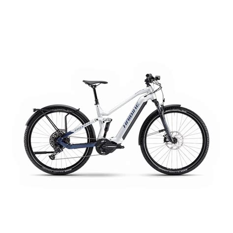 Bicicletta elettrica Haibike in azione su un sentiero