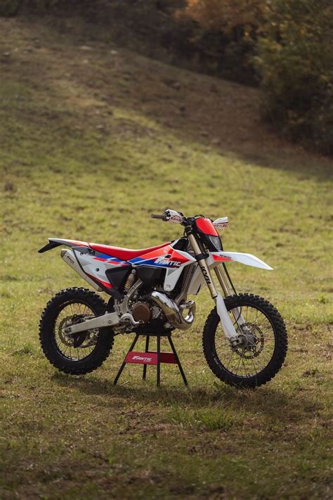 XE300 MY26: evoluzione 300cc