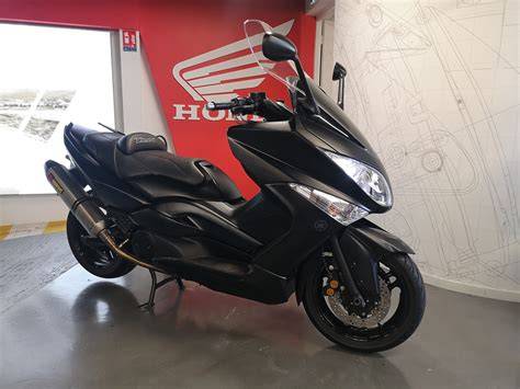 Yamaha T-Max 500 vista laterale