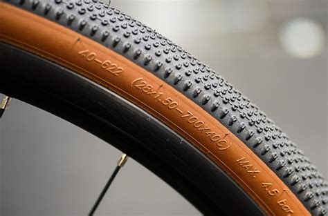 Confronto larghezze copertoni Gravel