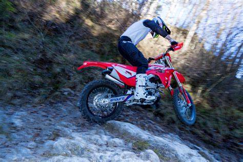 Honda CRF 250RX Enduro in azione