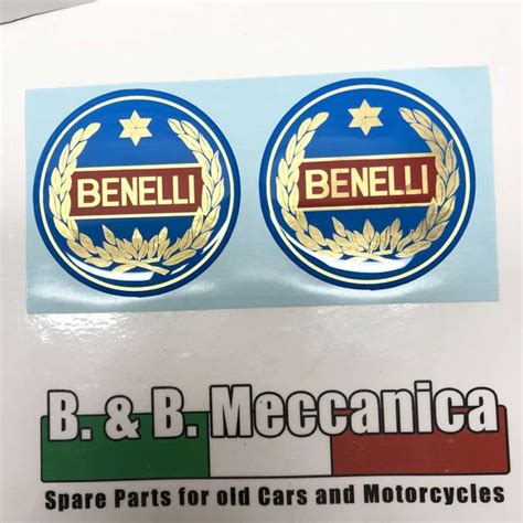 Adesivi resinati 3D su serbatoio Benelli