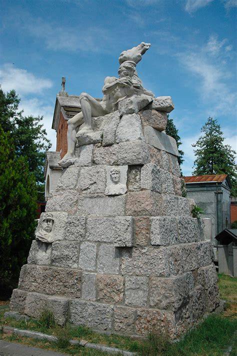 monumento Coppi eleganza collina torinese