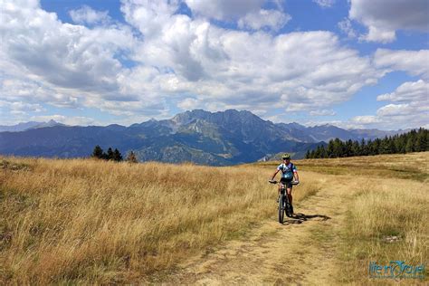 Panorama della Presolana con sentiero MTB