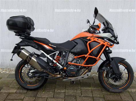Guida KTM 1050 Adventure: stile e telaio