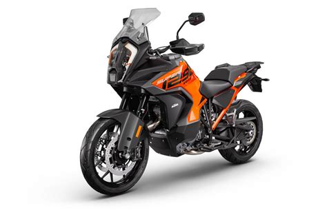 Confronto tra il parabrezza basso e quello alto della KTM 1290 SUPER ADVENTURE S