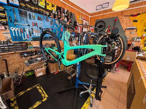 Immagine officina ciclofficina Ferrara