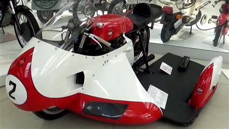 Gilera 500 Quattro Cilindri sidecar in stile 1950s