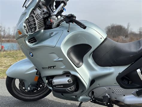 BMW R1100RT con paracilindri cromati