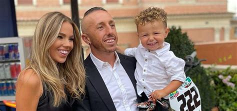 Tony Cairoli con sua moglie Jill e il figlio Chase