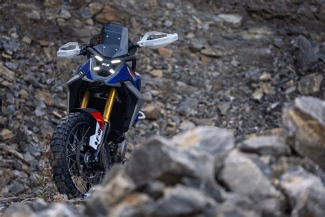 Dettaglio del motore bicilindrico della BMW F 450 GS