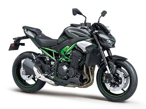 Grafico confronto prestazioni Z900 con la versione RS