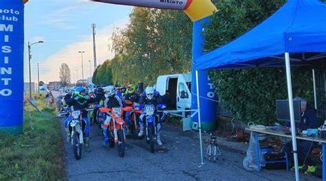 furgoni e moto rubate durante enduro
