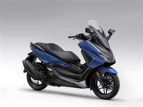 silenzratore sportivo Honda Forza 300 - visuale esterna
