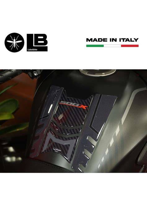 Protezione serbatoio con grafica in carbon look