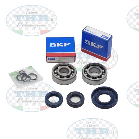 Immagine di un kit di cuscinetti e paraoli per albero motore