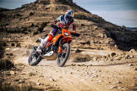 DRD 125 R su strada e fuoristrada