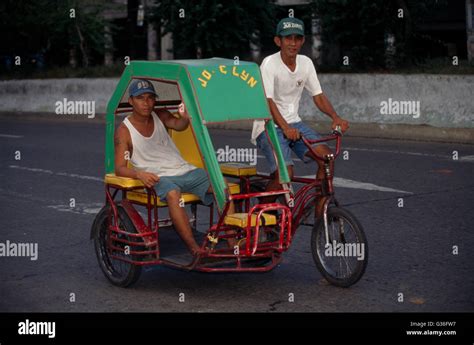 Bicicletta vintage con sidecar personalizzato