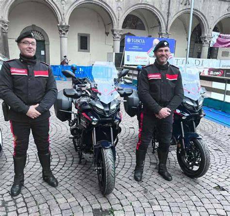 Immagini motociclette storiche Carabinieri