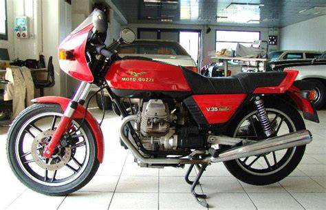 Moto Guzzi V35 Imola 1982 restaurata