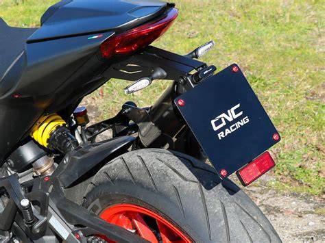 Porta targa regolabile CNC Racing