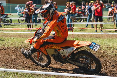 Enduro KTM Trofeo premio premiazione atmosfera