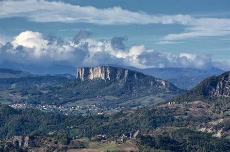 Vista panoramica dalle pendici del Monte Guzzo con la Valle Isarco e le Dolomiti
