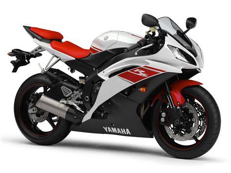 Motore sportivo Yamaha R6 2008 tecnologie YCC-I YCC-T