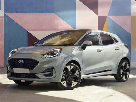 Immagine frontalità e dettagli del design Ford Puma