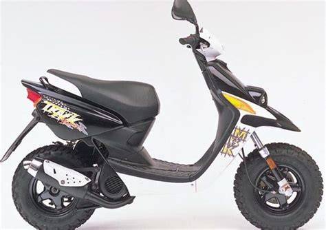 Carena e dettagli distintivi MBK Booster Track