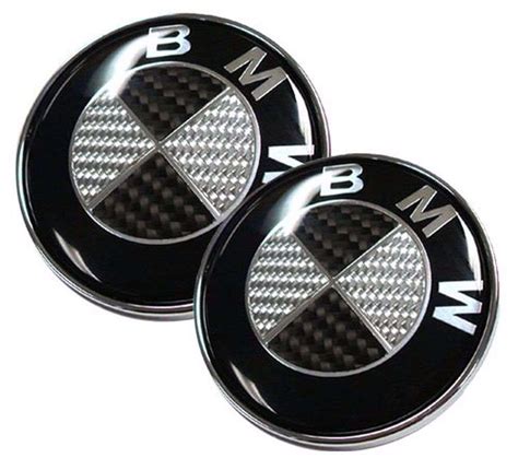 Adesivi total look nero su stemma BMW