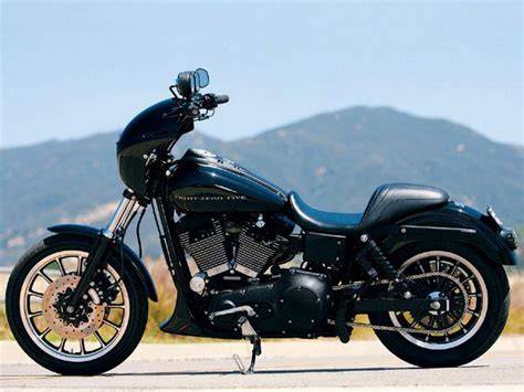 Harley-Davidson Dyna Super Glide Sport profilo laterale
