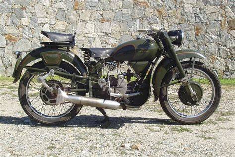manubrio Moto Guzzi Airone confronto militare civile